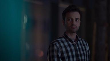 Las alas de la ambición 1x8