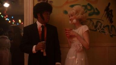 When the Street Lights Go On 1x8