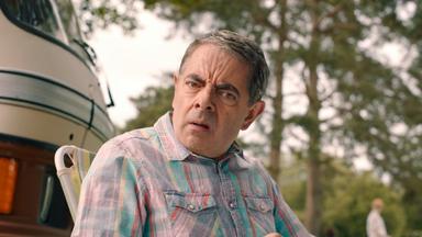 El hombre contra la abeja 1x9