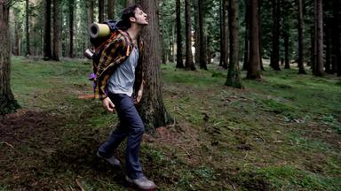 Caminantes: La ruta del horror 1x1