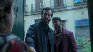 El regreso de la espía 1x2