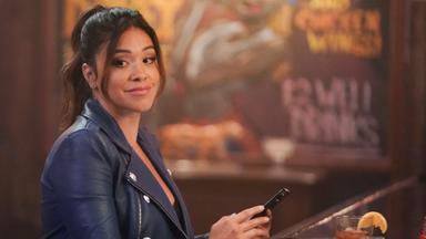 Casi muertos (La muerte puede esperar) 1x1