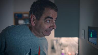 El hombre contra la abeja 1x6